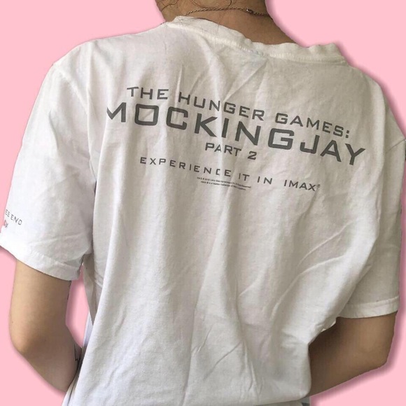 Jennifer Lawrence from the Hunger games promo tee - Picture 4 of 4